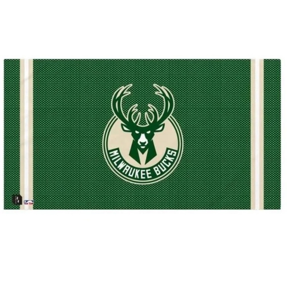 SLOWTIDE NBA Milwaukee Bucks Highly Absorbent Quick Drying Towel 30" x 60"
